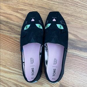 TOMS Women's Black Cat Glow in the Dark Embroidered Loafers